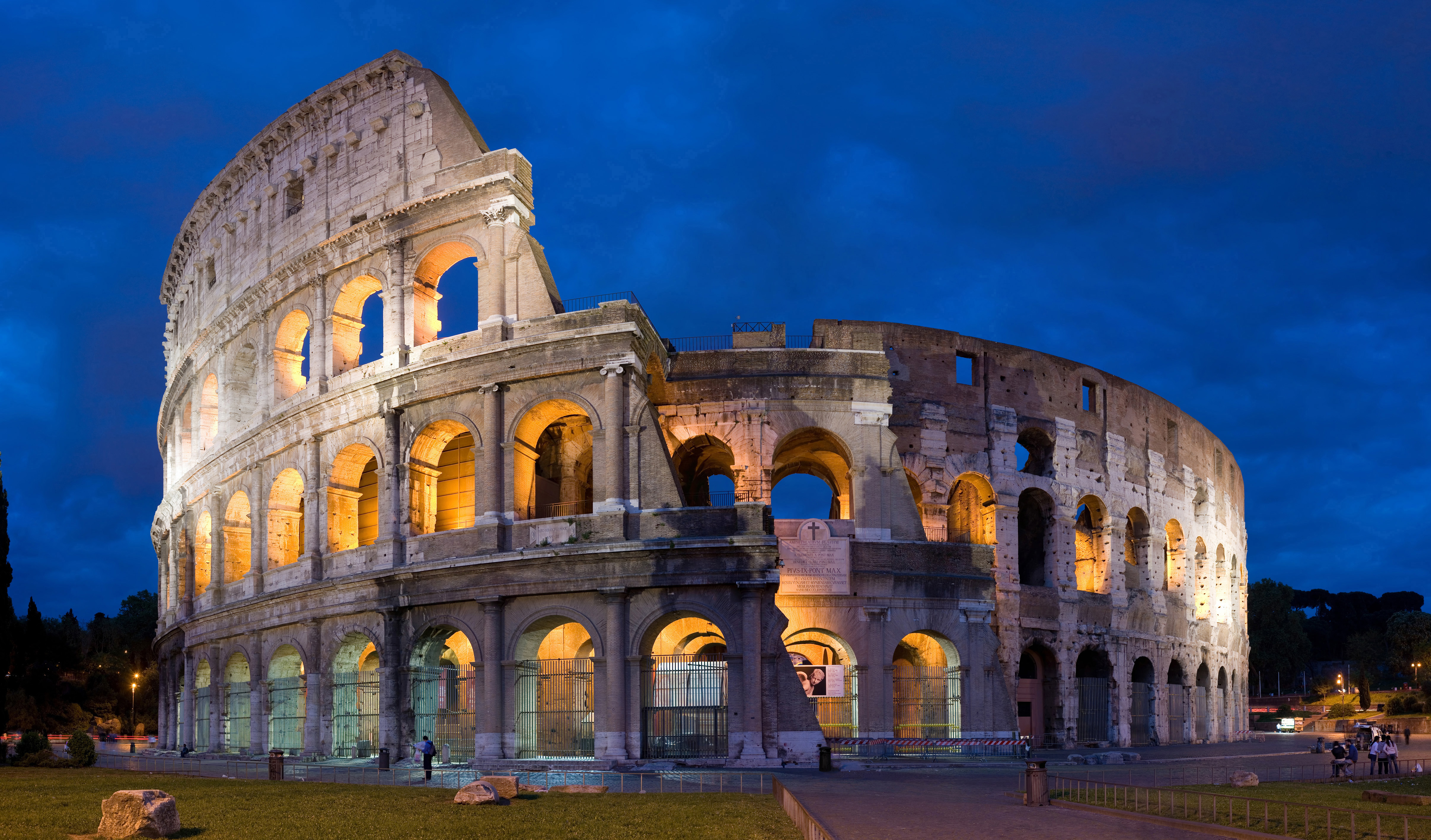 Roma - Colosseo di Notte -