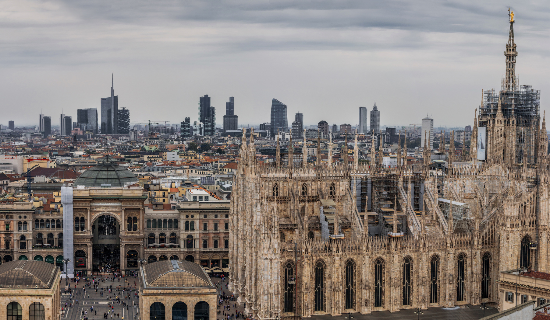 Milano - Panorama di Piazza Duomo -