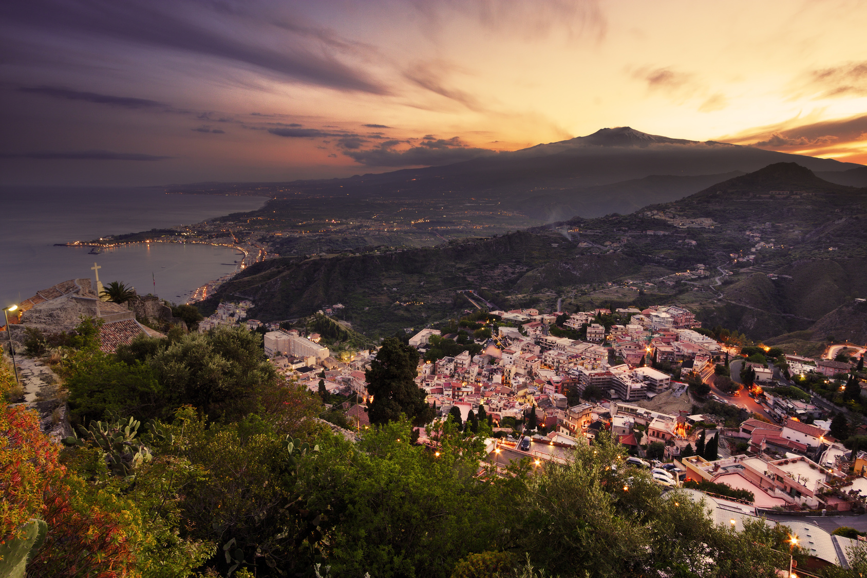 Taormina - Vista sull'Etna ©Fotolia