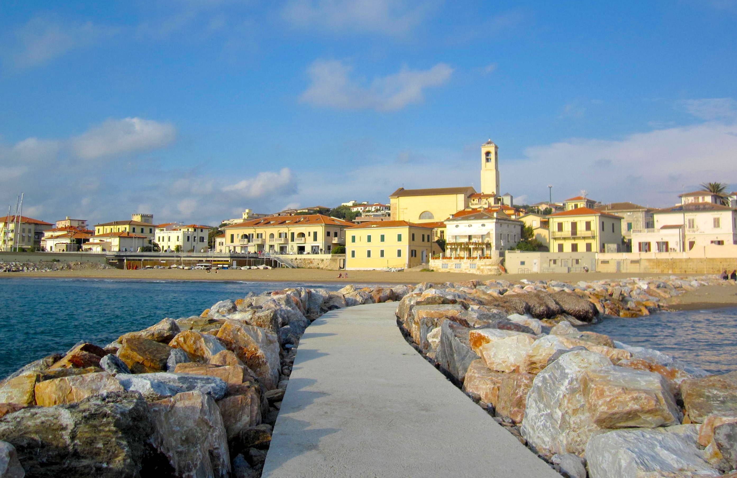 San Vincenzo - panorama ©Wikimedia