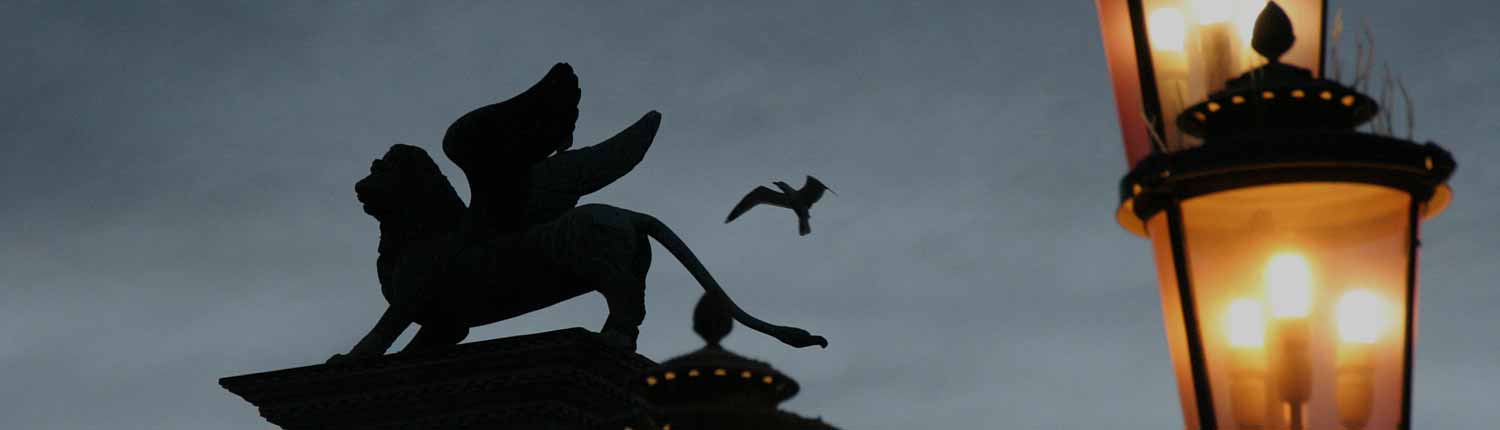 Leone e Lampioni - Leone e Lampioni di Piazza San Marco