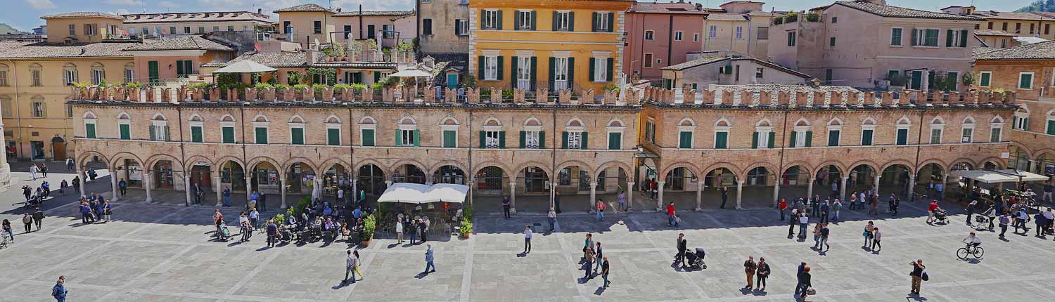 Piazza del Popolo - Ascoli Piceno