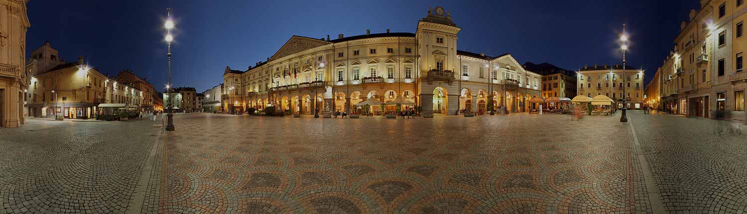 Aosta - Piazza Chanoux